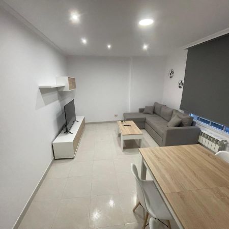 Apartamentos Demar Luis Casais 오그로브 외부 사진