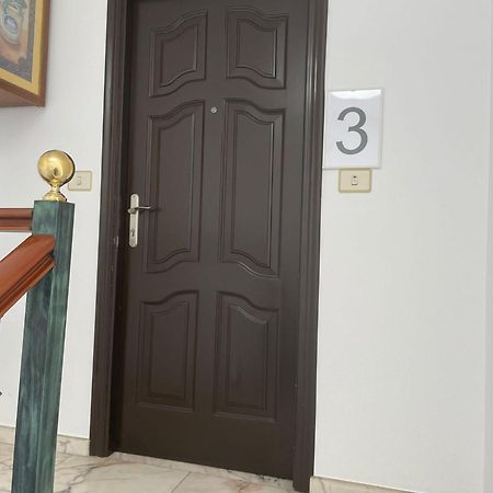 Apartamentos Demar Luis Casais 오그로브 외부 사진