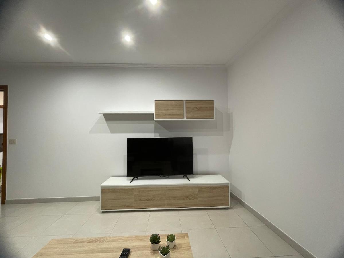 Apartamentos Demar Luis Casais 오그로브 외부 사진