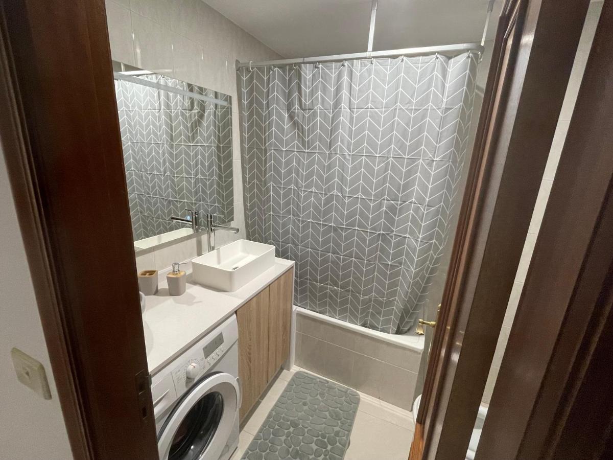Apartamentos Demar Luis Casais 오그로브 외부 사진