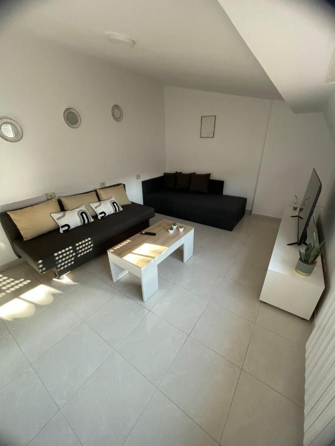 Apartamentos Demar Luis Casais 오그로브 외부 사진