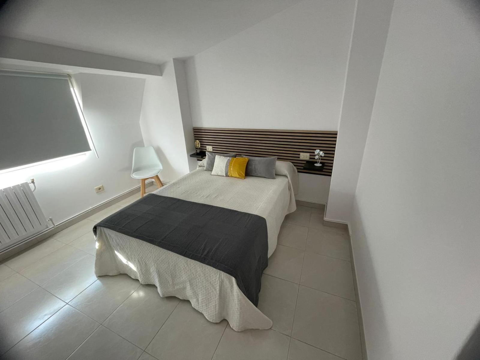 Apartamentos Demar Luis Casais 오그로브 객실 사진